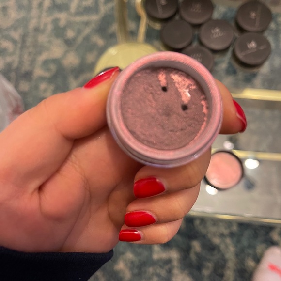 Bare minerals eye shadows - Picture 2 of 16